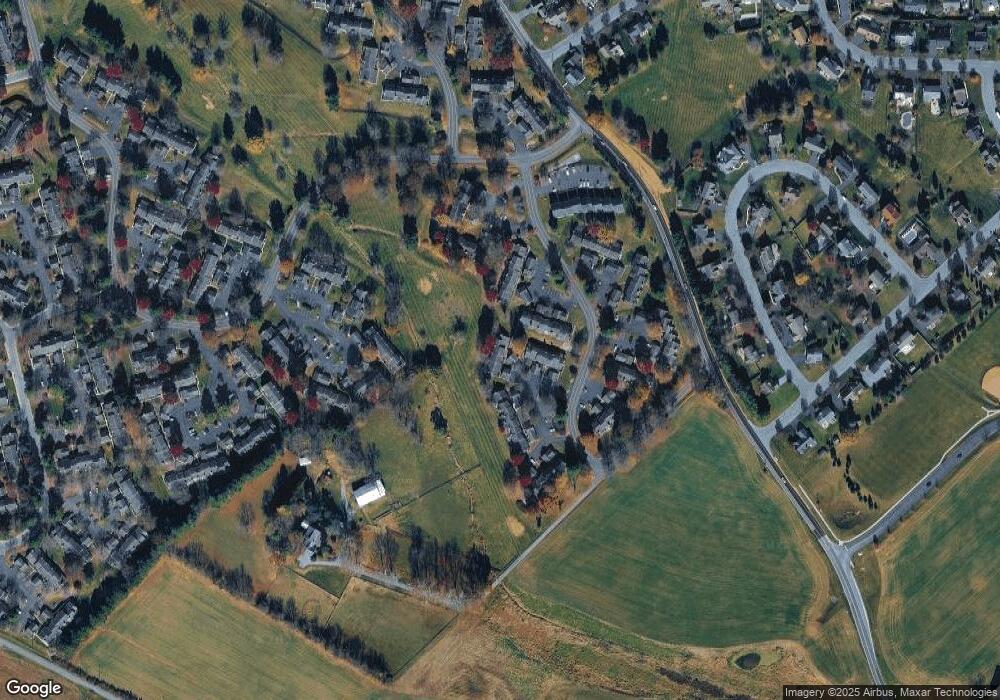 611 Barrington Ct, Palmyra, PA 17078 - photo 1