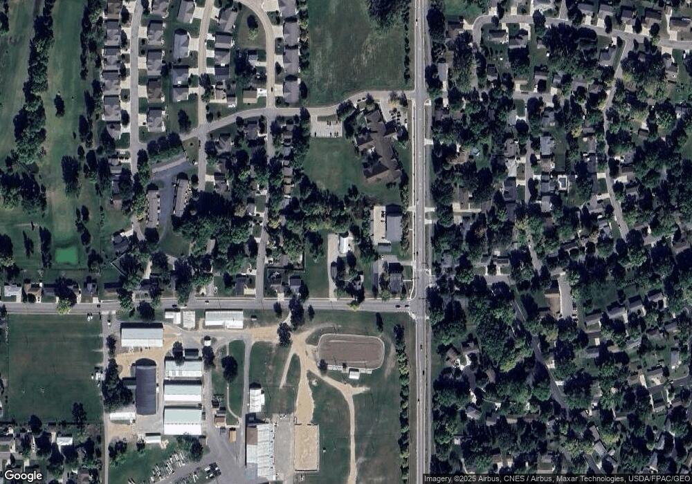 717 E Richway Dr, Albert Lea, MN 56007 - photo 1