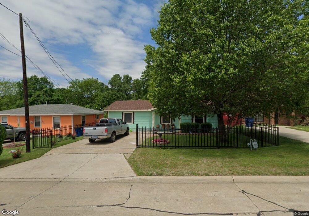 610 W Linden St, Ennis, TX 75119 - photo 1