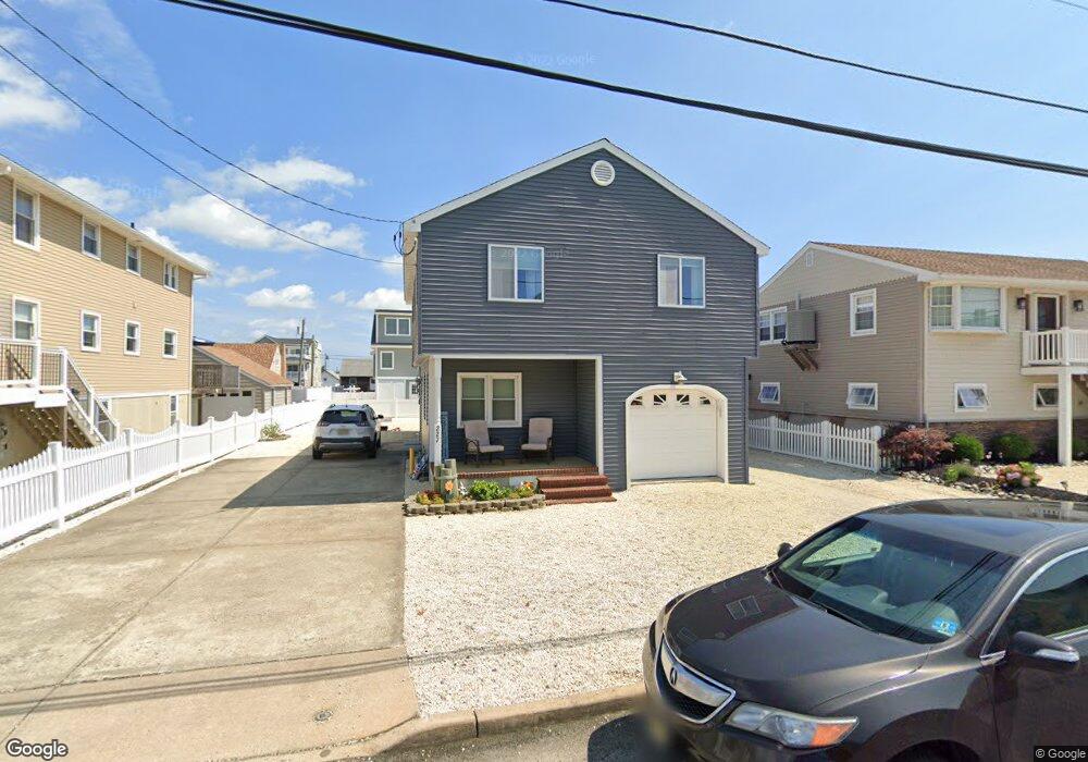227 W 19th St, Ship Bottom, NJ 08008 - photo 1