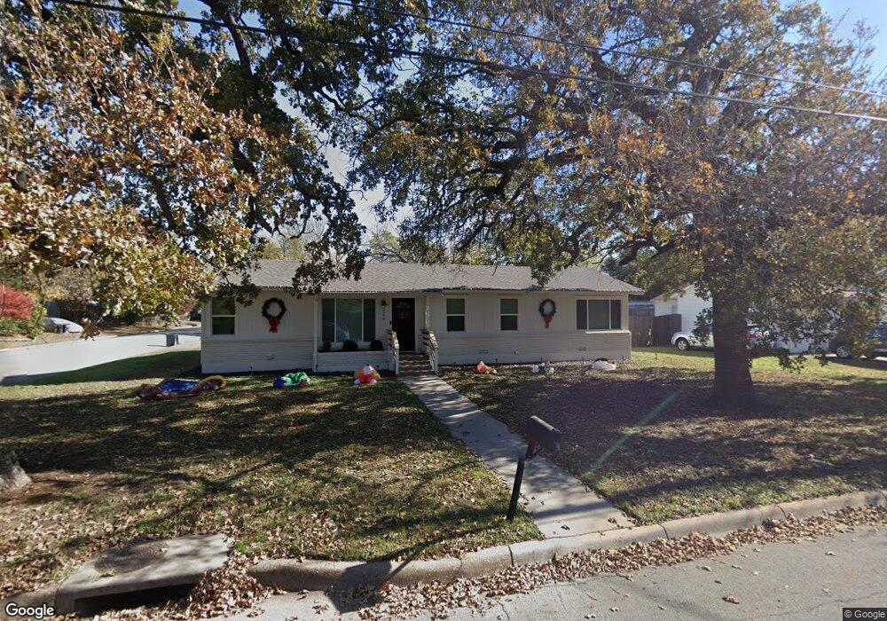 224 Souder Dr, Hurst, TX 76053 - photo 1