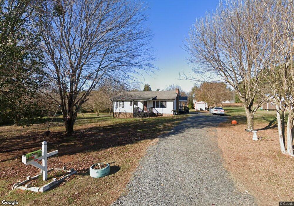 402 Grove St, Oxford, NC 27565 - photo 1