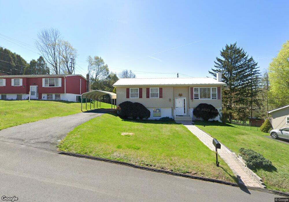 24 Beechwood Dr, Honesdale, PA 18431 - photo 1