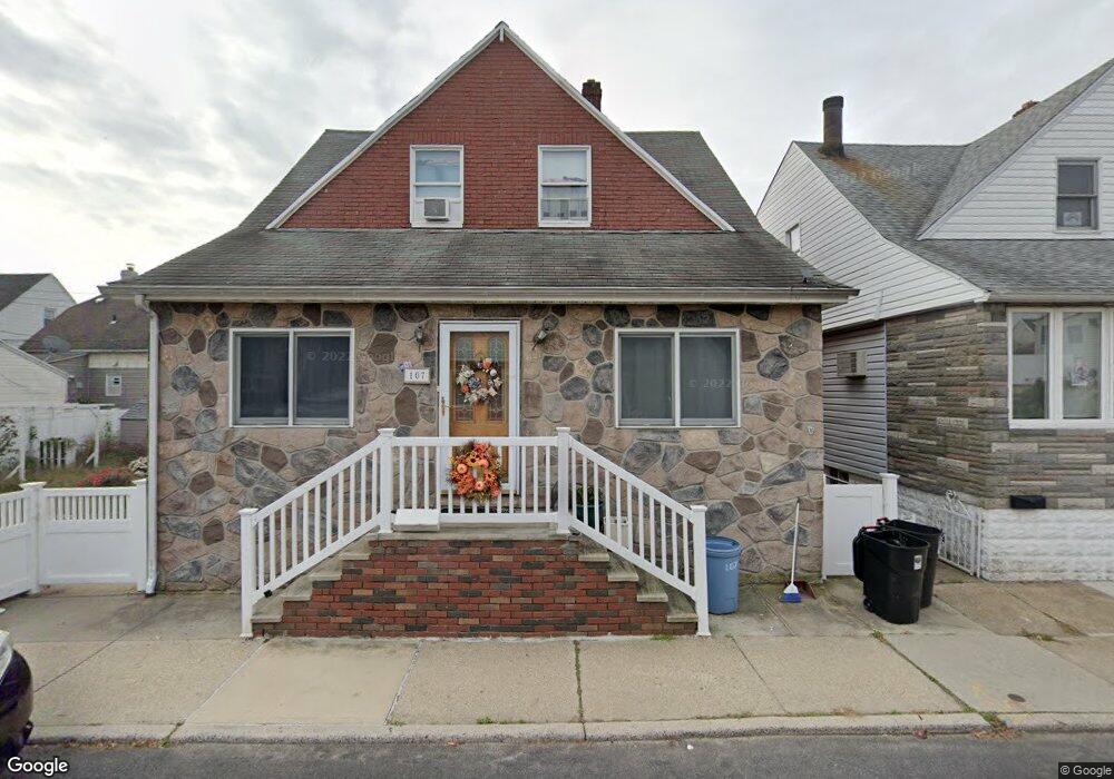 107 Dictum Ct, Brooklyn, NY 11229 - photo 1