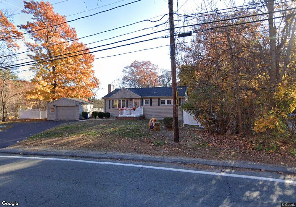 54 Forest St, Wakefield, MA 01880 - photo 1