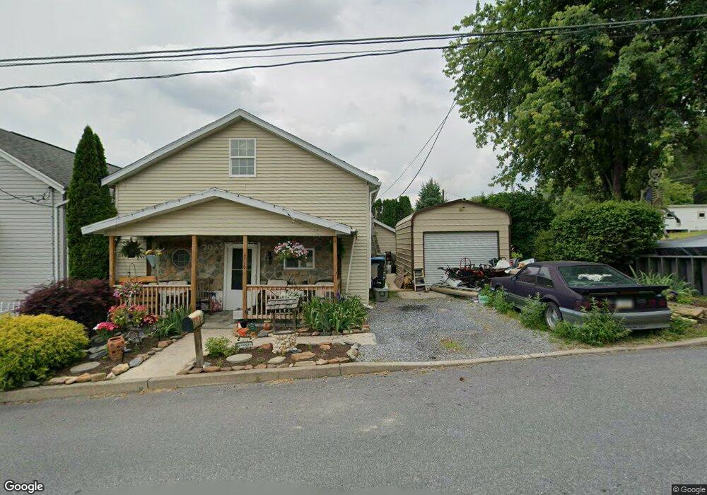 796 Lehigh Gap St, Walnutport, PA 18088 - photo 1
