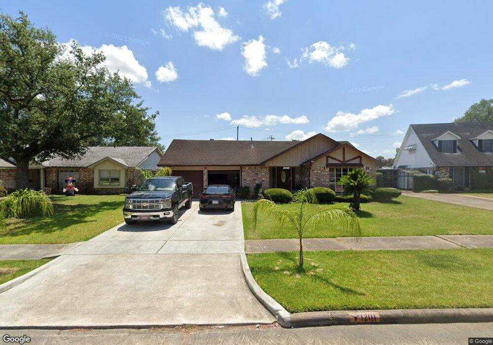 12111 Kirkbriar Dr, Houston, TX 77089 - photo 1