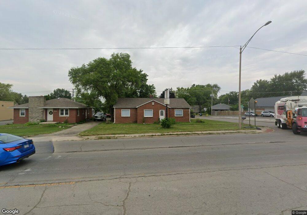 1100 W Mcgalliard Rd, Muncie, IN 47303 - photo 1