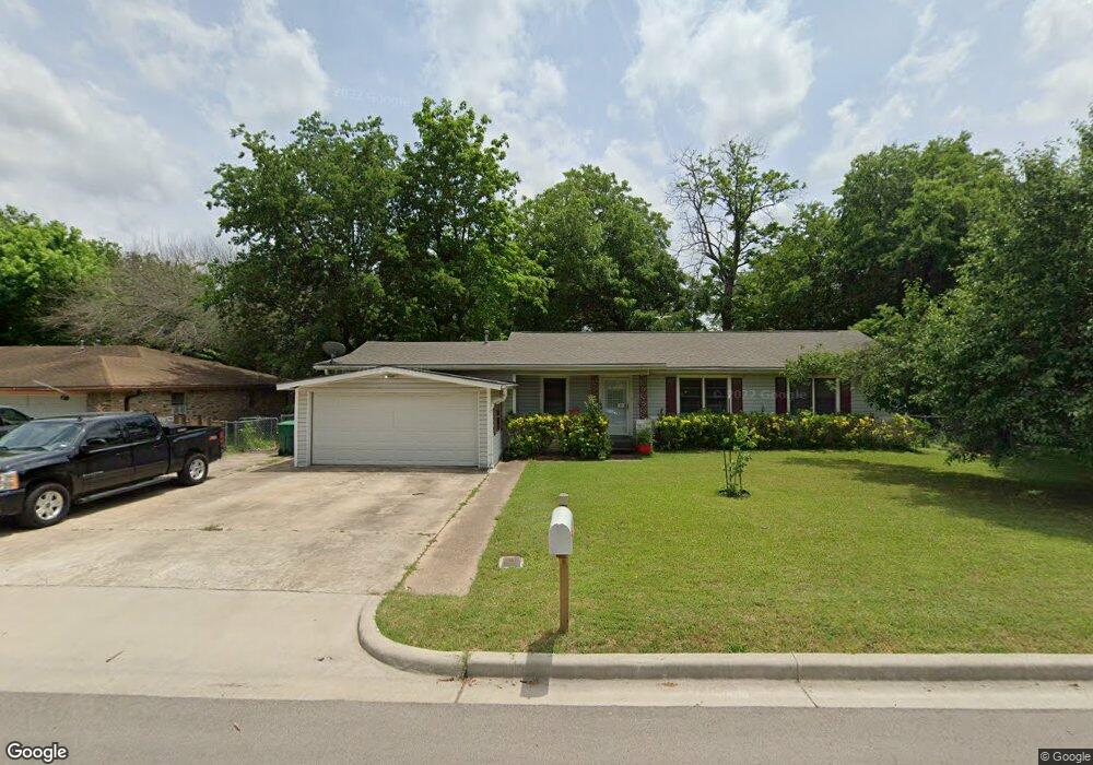 142 Brewster St, Robinson, TX 76706 - photo 1