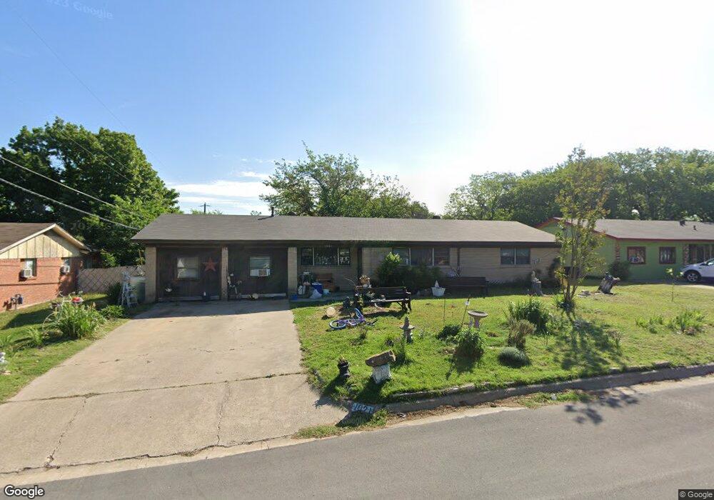 1021 Idlewood Ave, Azle, TX 76020 - photo 1