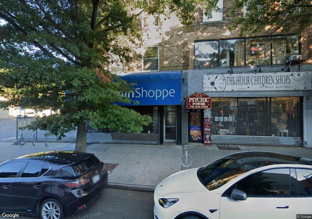 3126 Steinway St, Astoria, NY 11103 - photo 1