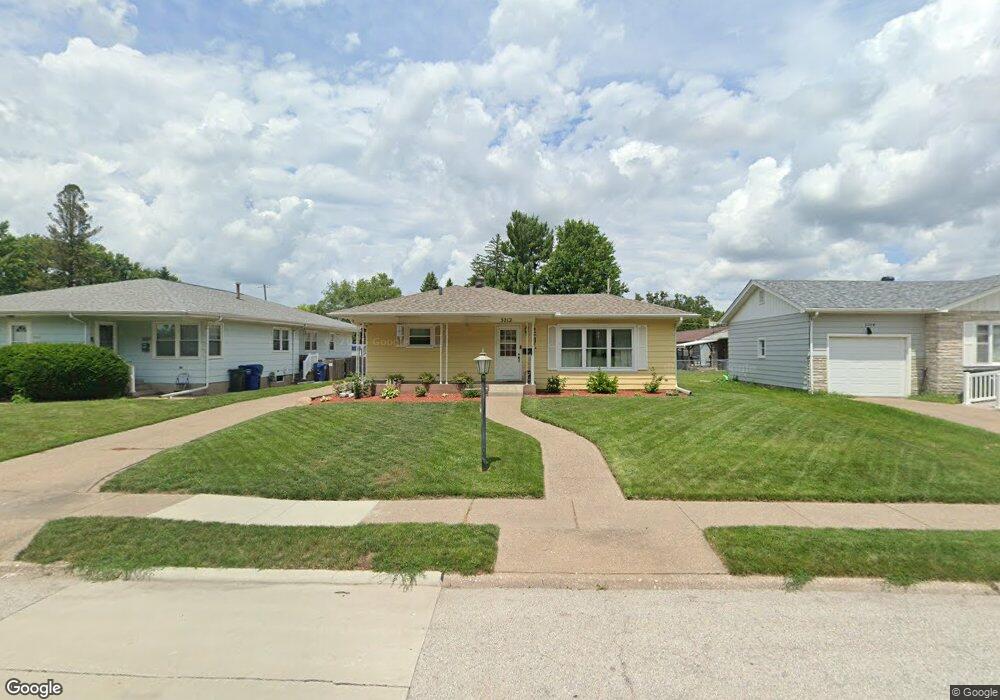 3212 W 18th St, Davenport, IA 52804 - photo 1