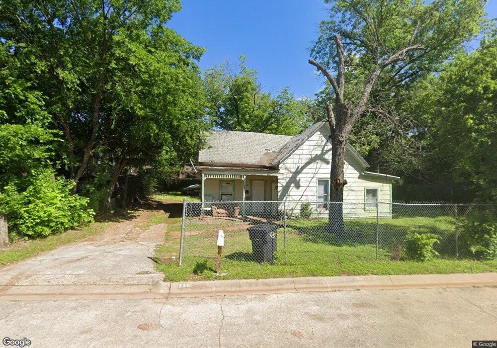 536 W Heard St, Cleburne, TX 76033 - photo 1