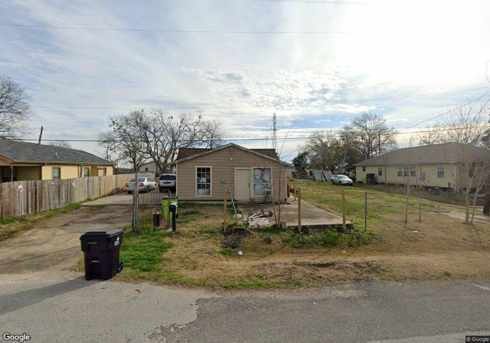 209 7th St, Rosenberg, TX 77471 - photo 1