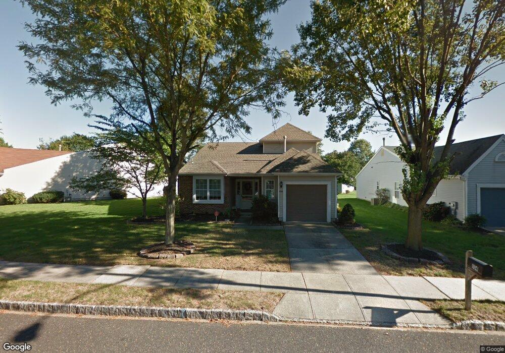 934 Larkspur Place S, Mount Laurel, NJ 08054 - photo 1