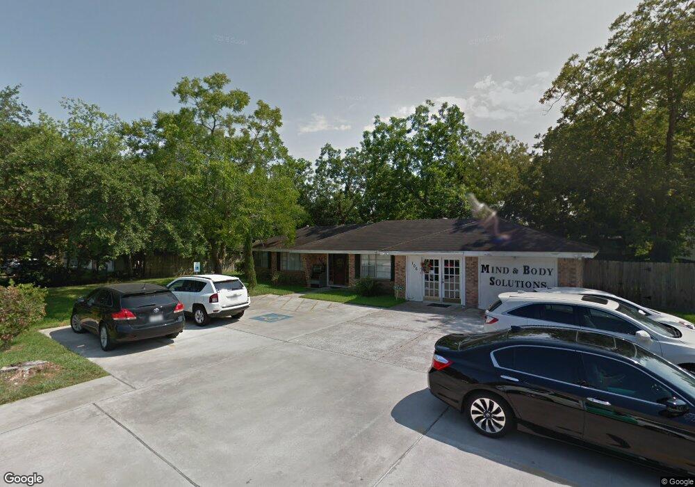 106 Pecan Dr, Friendswood, TX 77546 - photo 1