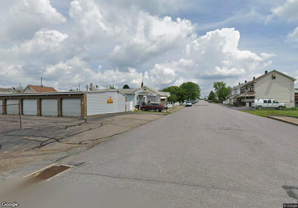 121 Carleton Ave, Hazleton, PA 18201 - photo 1