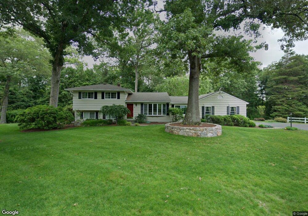 7 Pocono Rd, Norwalk, CT 06851 - photo 1