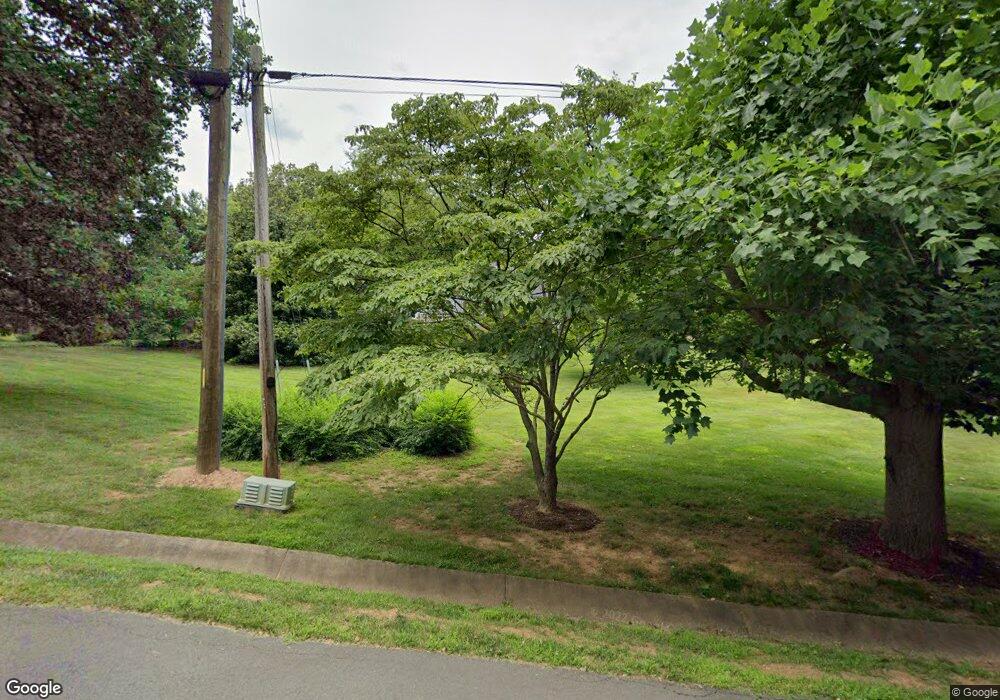 10612 Manor Ct, Manassas, VA 20111 - photo 1