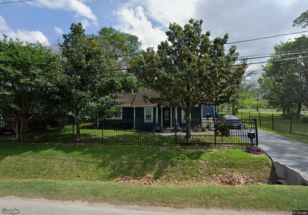 1202 De Boll St, Houston, TX 77022 - photo 1