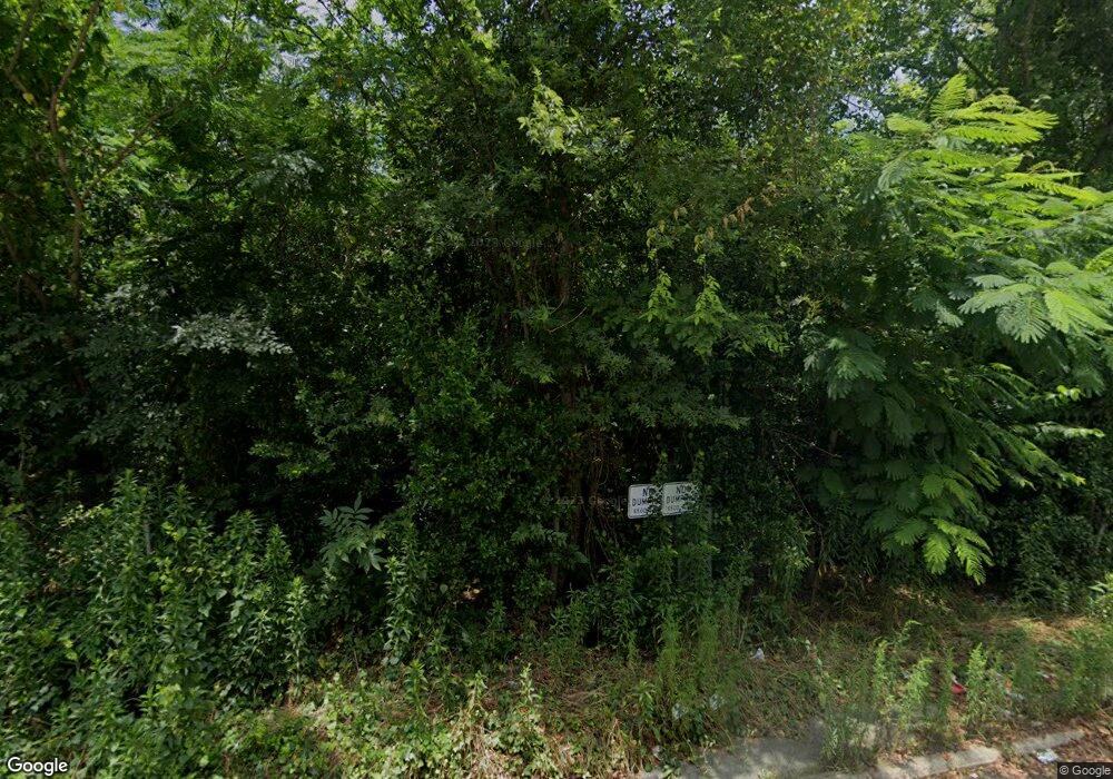 946 Womack St, Macon, GA 31217 - photo 1