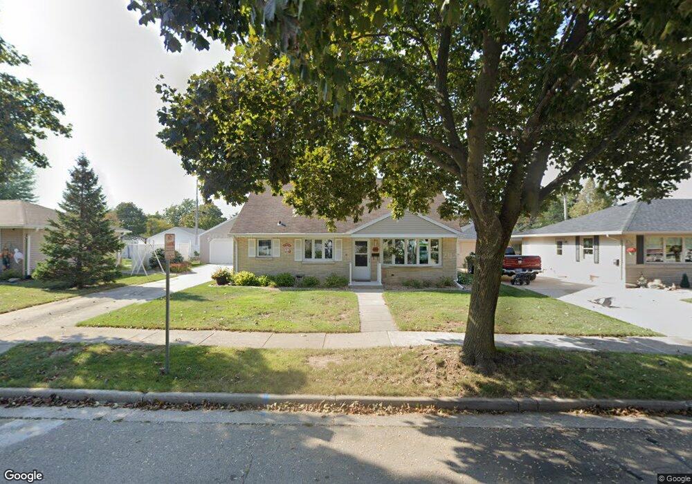 506 Richard St, Combined Locks, WI 54113 - photo 1