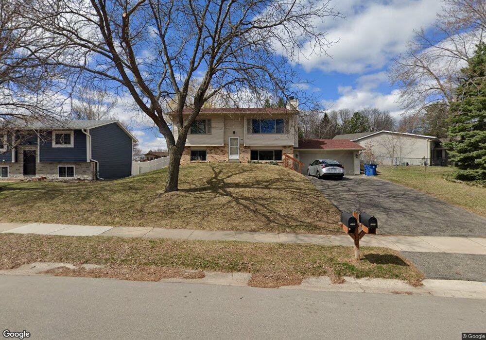 6306 Whispering Oaks Dr, Eden Prairie, MN 55346 - photo 1