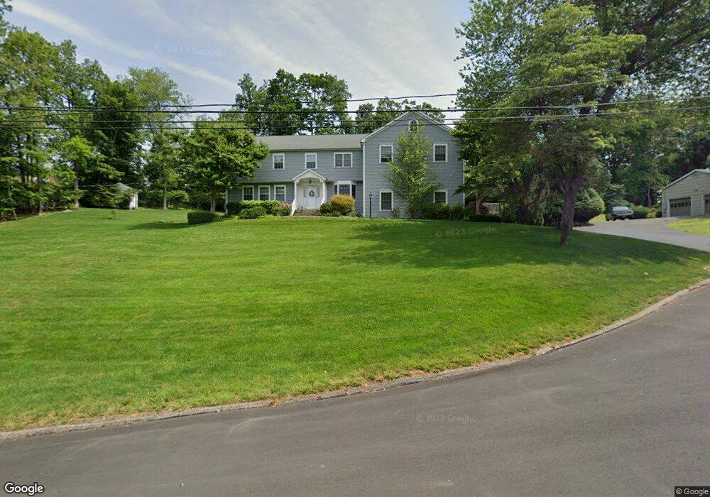 7 Hilly Field Ln, Westport, CT 06880 - photo 1