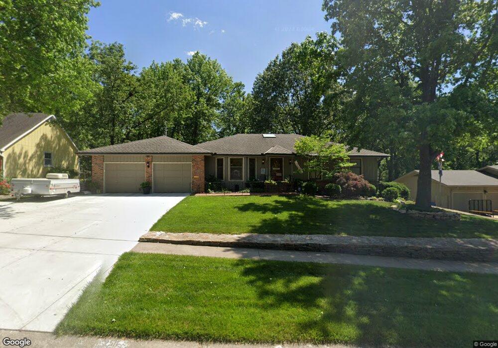 2511 SW 35th Terrace, Topeka, KS 66611 - photo 1