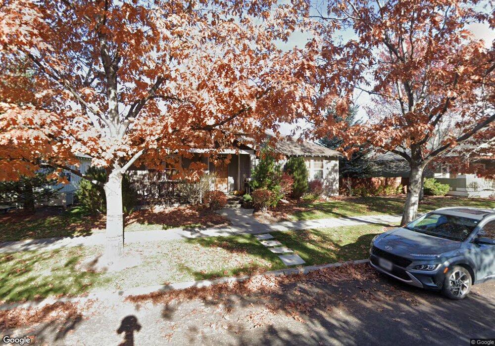 1605 NW Jackpine Ave, Redmond, OR 97756 - photo 1