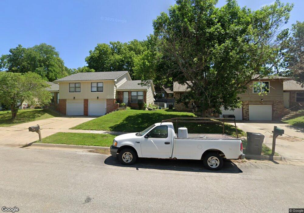 3616 SW Cambridge Ave, Topeka, KS 66614 - photo 1