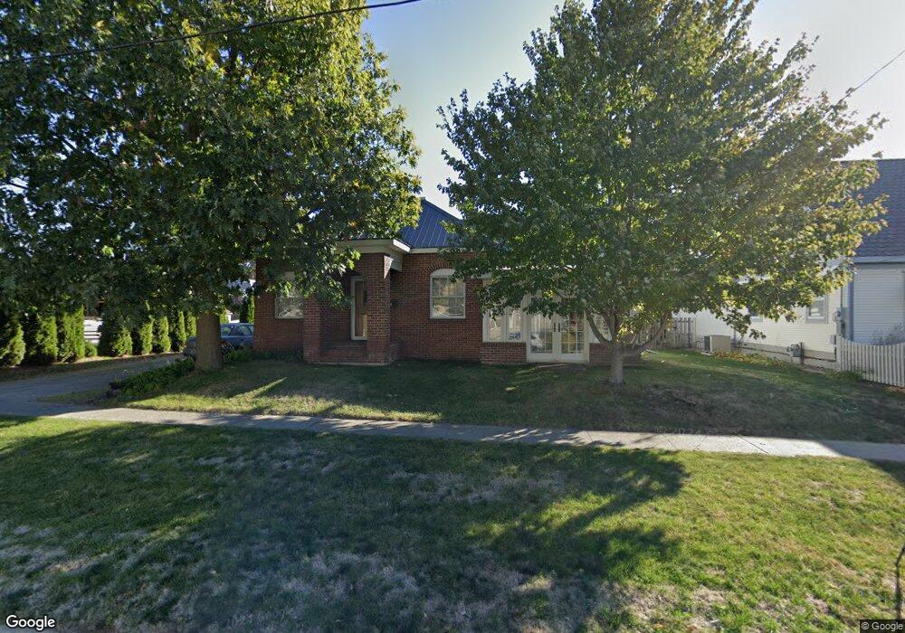 312 E 3rd St S, Newton, IA 50208 - photo 1