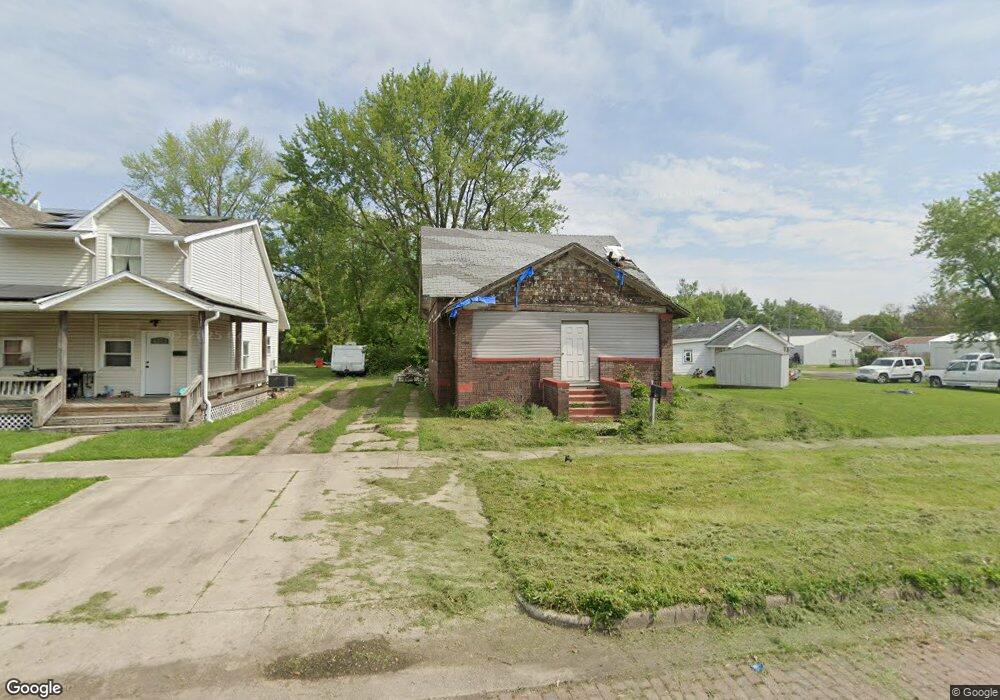 2904 Champaign Ave, Mattoon, IL 61938 - photo 1