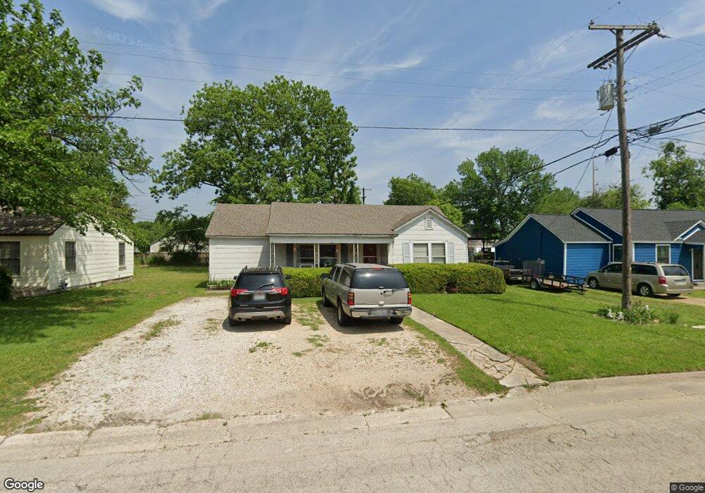 1708 Buck St, Gainesville, TX 76240 - photo 1