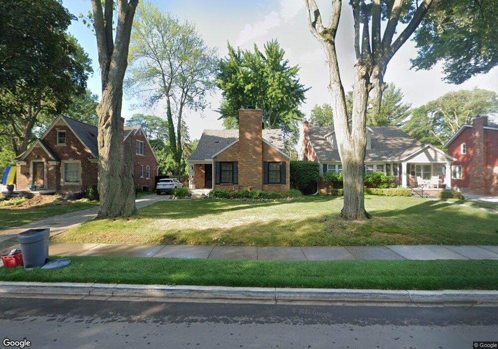 339 Kerby Rd, Grosse Pointe Farms, MI 48236 - photo 1