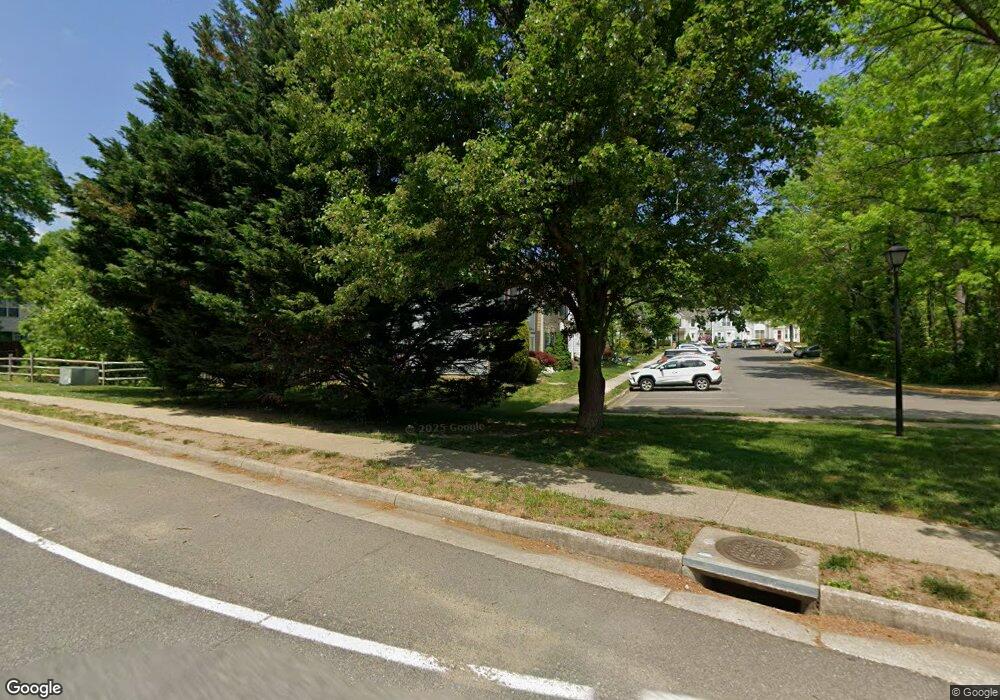 7132 Tolliver St, Alexandria, VA 22306 - photo 1