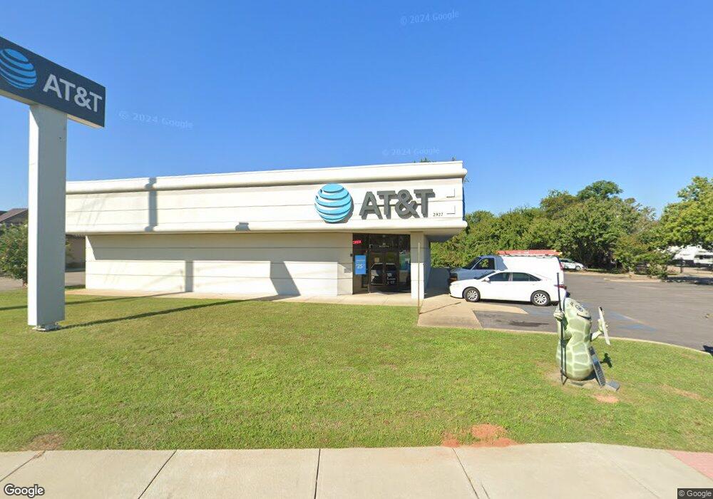 2927 Ross Clark Cir, Dothan, AL 36301 - photo 1