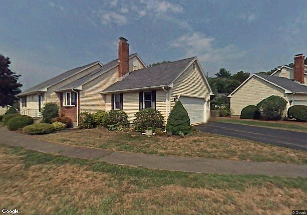 154 Oldefield Farms unit 154, Enfield, CT 06082 - photo 1