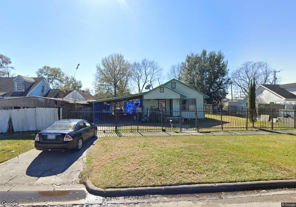 8120 Ithaca St, Houston, TX 77017 - photo 1