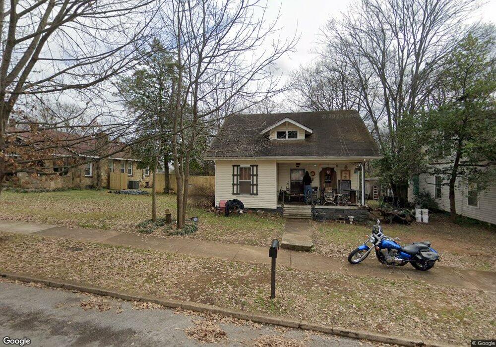 720 E Tombigbee St, Florence, AL 35630 - photo 1