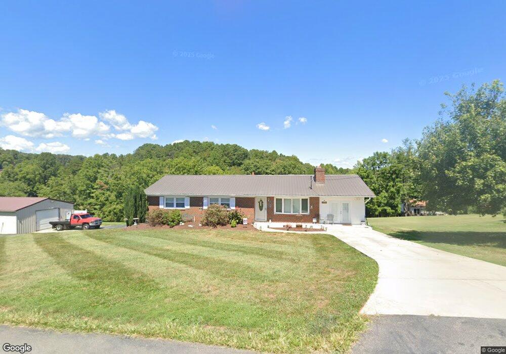 37 Overlook Dr, Leicester, NC 28748 - photo 1