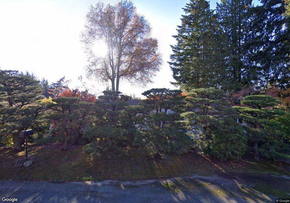 8215 SE 41st St, Mercer Island, WA 98040 - photo 1