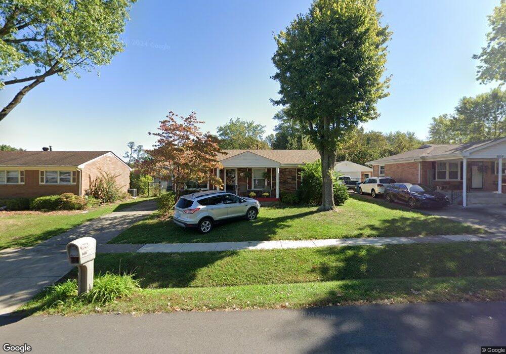 9207 Pagoda Dr, Louisville, KY 40229 - photo 1