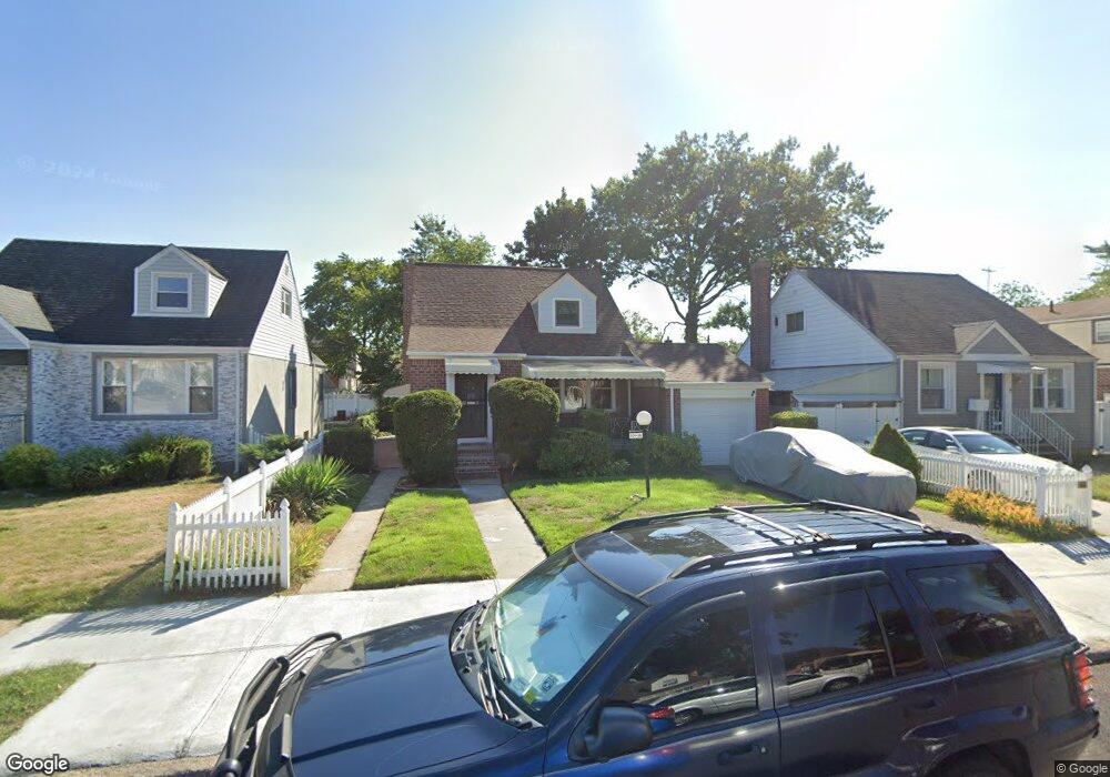 23136 128th Ave, Springfield Gardens, NY 11413 - photo 1