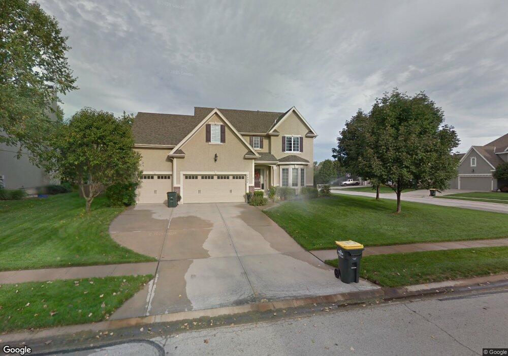 7404 Constance St, Shawnee, KS 66216 - photo 1