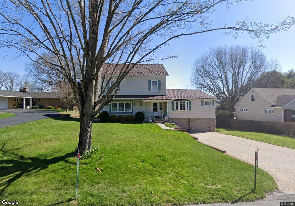 737 Viewmont Ave, Johnstown, PA 15905 - photo 1