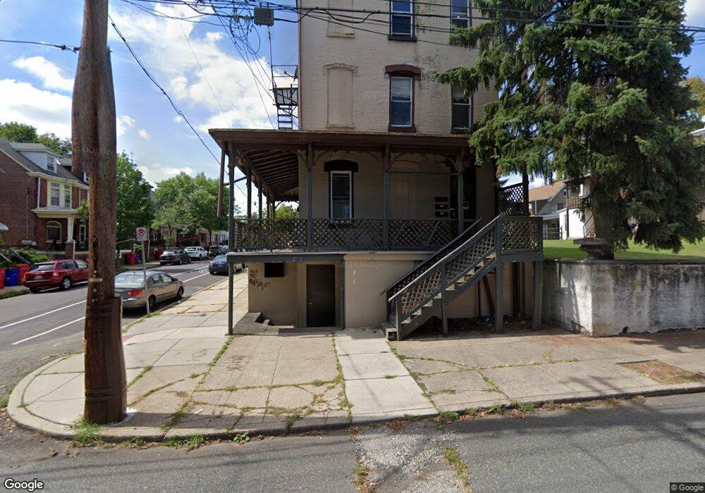 253 N York St unit 4, Pottstown, PA 19464 - photo 1