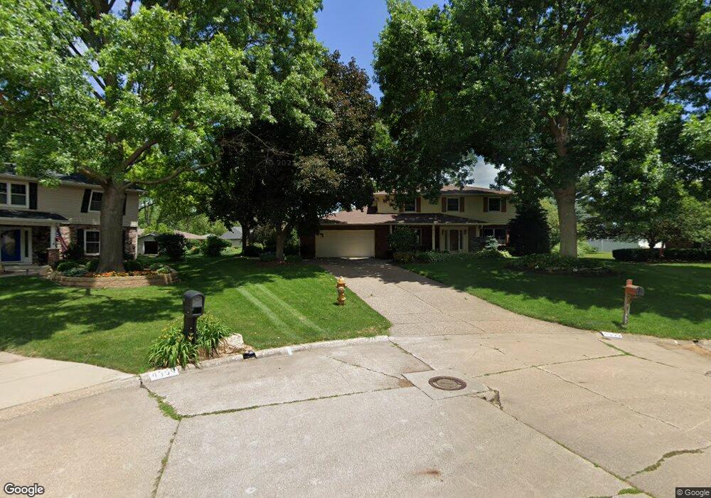 4355 Edwards Ct, Davenport, IA 52807 - photo 1