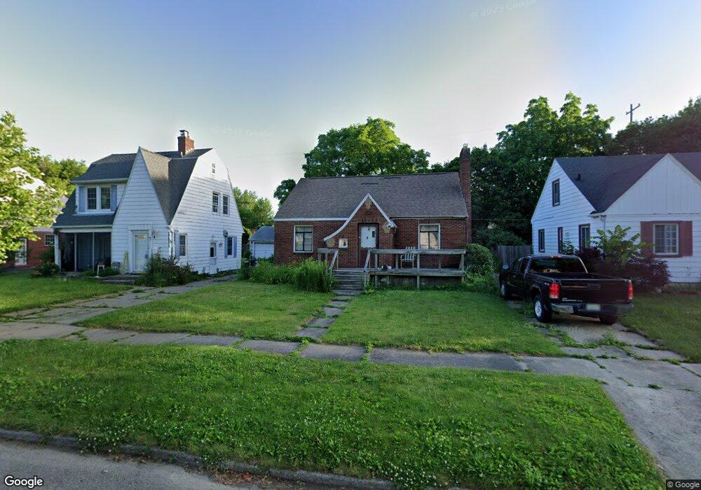 2105 Pierce St, Flint, MI 48503 - photo 1