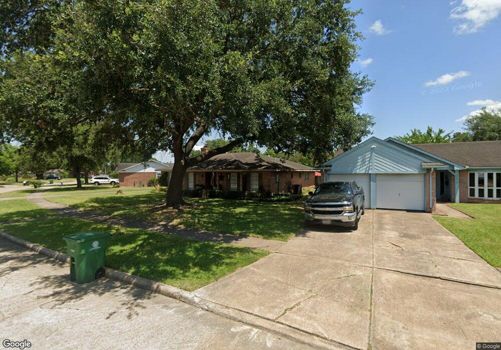 12011 Kirkway Dr, Houston, TX 77089 - photo 1